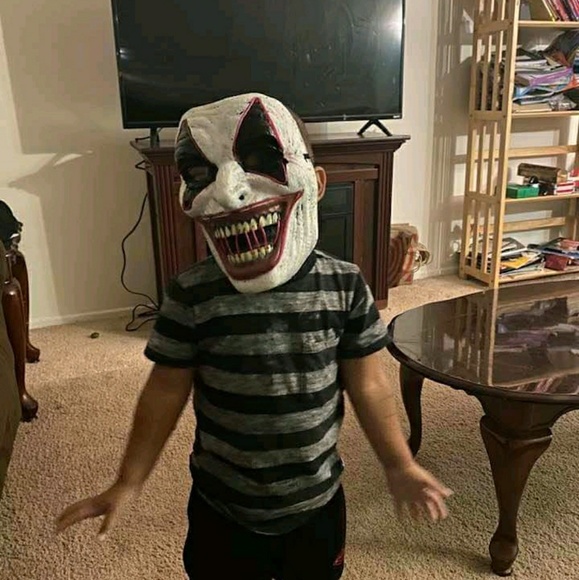 Meet your Posher, Kerri - Picture 1 of 4